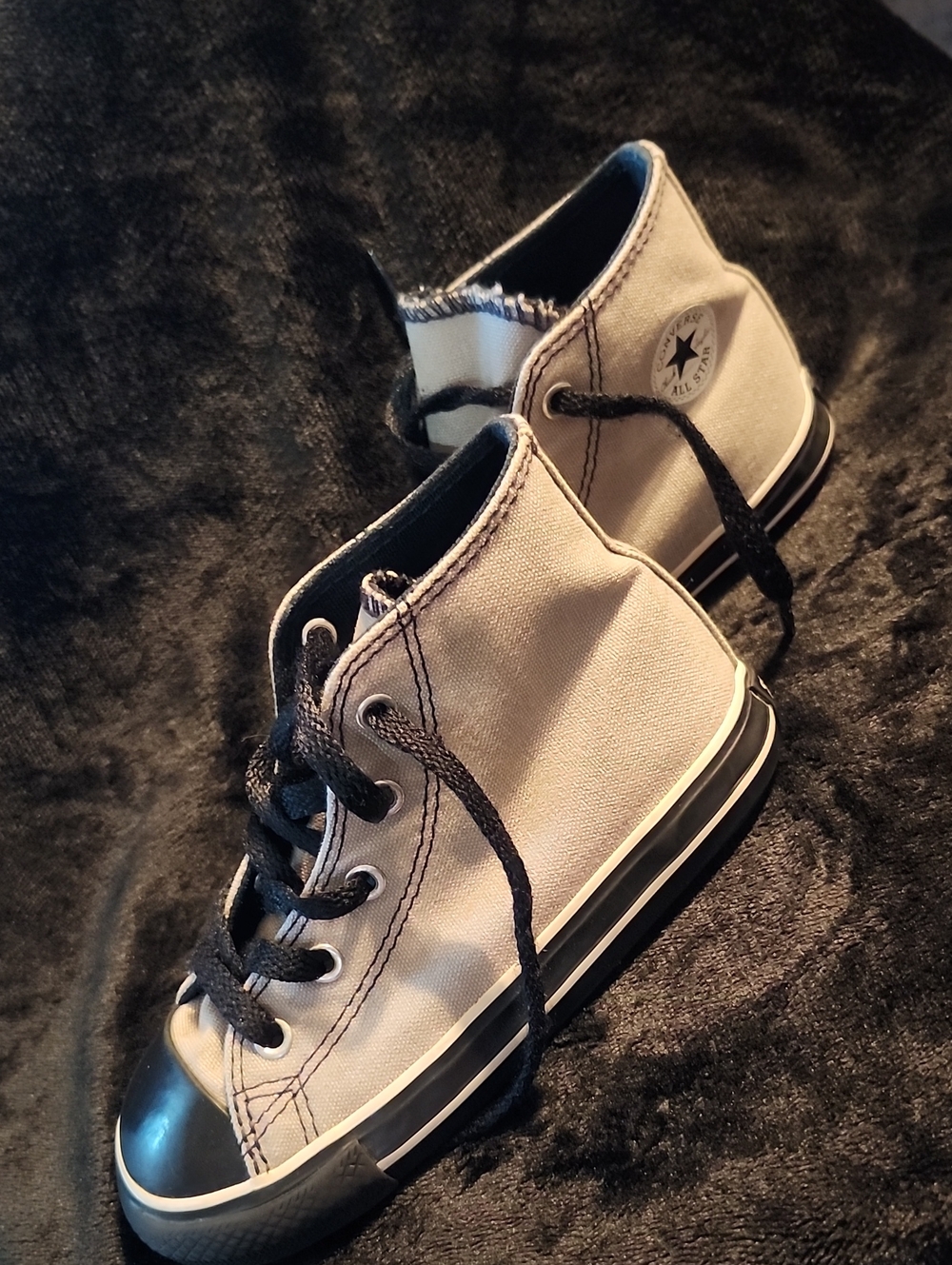 Converse Hi Top Toddler Sz 10 - Picture 3 of 8